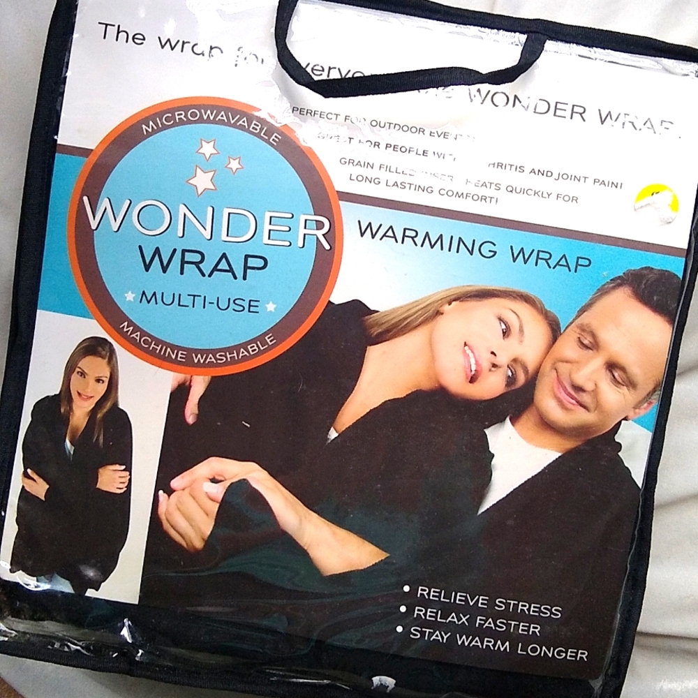 Black Wonder wrap - brand new, never opened